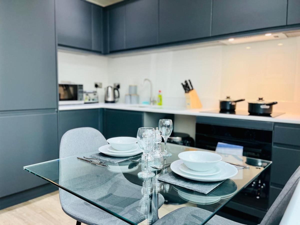 Stylish Studio Apartment Near To Old Trafford Stadium Manchester Exterior foto